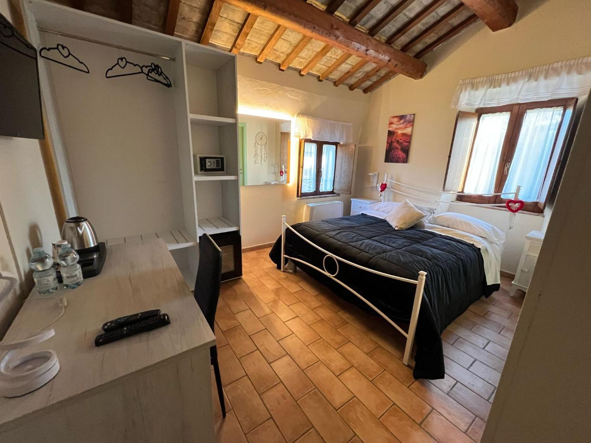 Locanda Del Tavolo Matto Potenza Picena Exterior foto